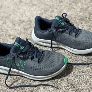 Under Armour Men’s Charged Pursuit 3 shoes - Size 9